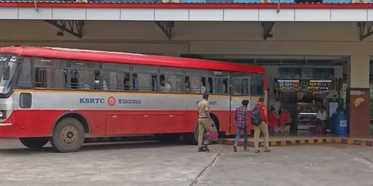 ಕರ್ನಾಟಕ ಹೈಕೋರ್ಟ್‌ ಆದೇಶ ಬೆನ್ನಲ್ಲೇ ಸಾರಿಗೆ ನೌಕರರ ಮುಷ್ಕರ ವಾಪಸ್‌..!!