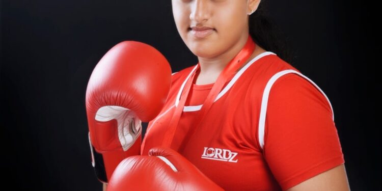 ರಾಷ್ಟ್ರೀಯ ಬಾಕ್ಸಿಂಗ್ ಚಾಂಪಿಯನ್‌ಶಿಪ್‌  ಕಂಚಿನ ಪದಕ ಗೆದ್ದ ಉಡುಪಿಯ ಮಾನ್ಸಿ ಸುವರ್ಣ :ಸಚಿವೆ ಲಕ್ಷ್ಮೀ ಹೆಬ್ಬಾಳಕರ್ ಶ್ಲಾಘನೆ..!!