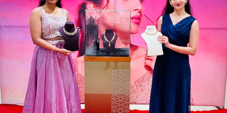 ಉಡುಪಿ ಮಲಬಾರ್ ಗೋಲ್ಡ್ ಡೈಮಂಡ್ಸ್ ನಲ್ಲಿ ವ್ಯಾನಾ ಅನಾವರಣ..!!