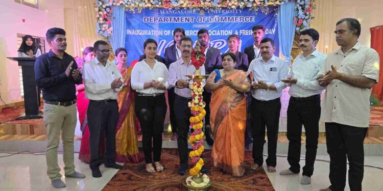 ಮಂಗಳೂರು ವಿವಿ ವಾಣಿಜ್ಯ ಸಂಘ ಉದ್ಘಾಟನೆ ಹಾಗೂ ಎಂಕಾಂ ಫ್ರೆಷರ್ಸ್ ಡೇ..!!