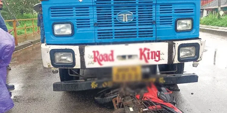 ಉಜಿರೆ-ಚಾರ್ಮಾಡಿ ರಸ್ತೆಯಲ್ಲಿ ಲಾರಿ ಢಿಕ್ಕಿ ಹೊಡೆದು ಗಂಭೀರ ಗಾಯಗೊಂಡಿದ್ದ ಬೈಕ್ ಸವಾರ ಚಿಕಿತ್ಸೆ ಫಲಿಸದೇ ಮೃತ್ಯು..!!