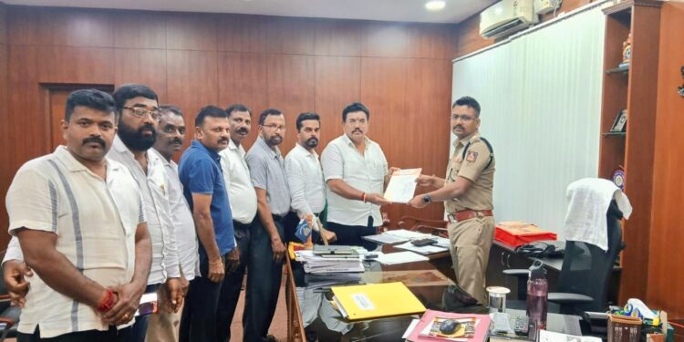 ನಿಟ್ಟೆ : ಅಭಿಷೇಕ್ ಆಚಾರ್ಯ ಆತ್ಮಹತ್ಯೆ ಪ್ರಕರಣ – ವಿಶ್ವಕರ್ಮ ಒಕ್ಕೂಟದ ನಿಯೋಗ ಉಡುಪಿ ಪೊಲೀಸ್ ಅಧೀಕ್ಷಕರ ಭೇಟಿ, ಉನ್ನತ ಮಟ್ಟದ ತನಿಖೆಗೆ ಆಗ್ರಹ..!