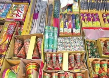 ಪಟಾಕಿ ಮಾರಾಟ ಸ್ಟಾಲ್ ಗಳಲ್ಲಿ 18 ವರ್ಷದೊಳಗಿನ ಮಕ್ಕಳನ್ನು ಕೆಲಸಕ್ಕೆ ನೇಮಿಸಿಕೊಳ್ಳುವುದು ನಿಷೇಧ.!!