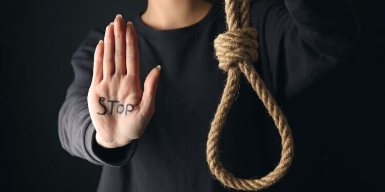 ಉಡುಪಿ – ನೇಣು ಬಿಗಿದು ಆತ್ಮಹತ್ಯೆಗೆ ಶರಣಾದ ಯುವಪ್ರೇಮಿಗಳು..!!