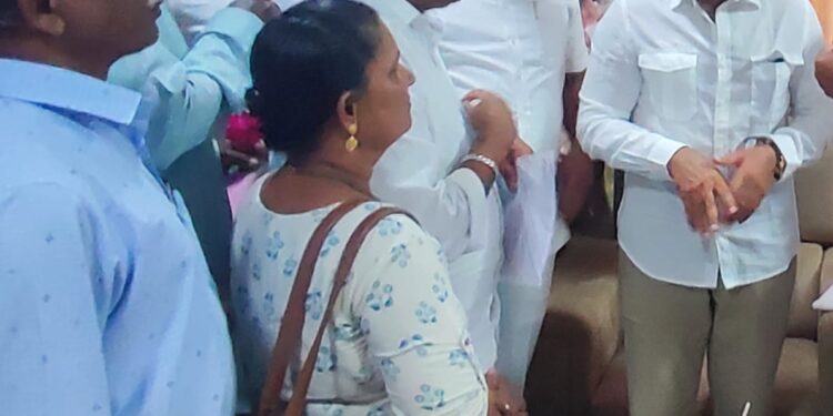 ಉಡುಪಿ ಜಿಲ್ಲಾ ಬೀಡಿ ಕಾರ್ಮಿಕರ ಫೆಡರೇಶನ್, (ಸಿಐಟಿಯು)ನೇತ್ರತ್ವದಲ್ಲಿ ಕಾರ್ಮಿಕ ಸಚಿವ ಸಂತೋಷ ಲಾಡ್ ಭೇಟಿ..!!