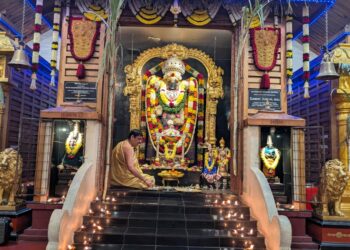 ಪೂಜ್ಯ ಪುತ್ತಿಗೆ ಶ್ರೀಪಾದರು ವಿದೇಶ ಗಳಲ್ಲಿ ಸ್ಥಾಪಿಸಿದ ಮಂದಿರಗಳಲ್ಲಿ ದೀಪಾವಳಿ ಸಡಗರ..,!