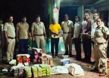 ಉಡುಪಿ : ಅಕ್ರಮ,ಅಪಾಯಕಾರಿ ಪಟಾಕಿ ಮಳಿಗೆಗಳಿಗೆ ಪೊಲೀಸರ ದಾಳಿ..!!