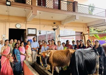 ಬಿಜೆಪಿ ಮಹಿಳಾ ಮೋರ್ಚ ಕಾರ್ಕಳ-ದೀಪಾವಳಿ ಪ್ರಯುಕ್ತ ಗೋ ಪೂಜೆ ಕಾರ್ಯಕ್ರಮ