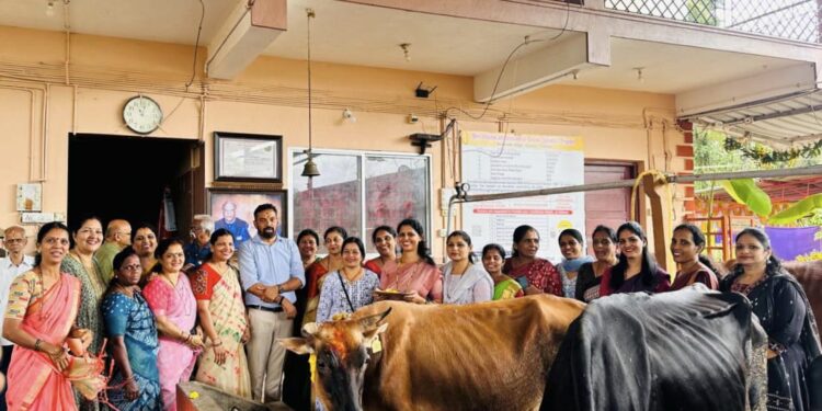 ಬಿಜೆಪಿ ಮಹಿಳಾ ಮೋರ್ಚ ಕಾರ್ಕಳ-ದೀಪಾವಳಿ ಪ್ರಯುಕ್ತ ಗೋ ಪೂಜೆ ಕಾರ್ಯಕ್ರಮ