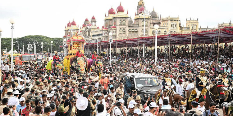 ಮೈಸೂರು ದಸರಾ ಜಂಬೂಸವಾರಿ ; ಉಡುಪಿ ಜಿಲ್ಲೆಯ ಕಲಾತಂಡಕ್ಕೆ ಪ್ರಥಮ ಬಹುಮಾನ..!!