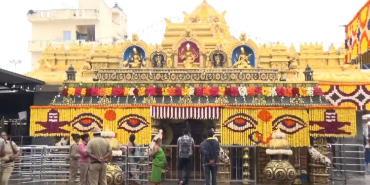 ಹಾಸನಾಂಬೆ ದರ್ಶನೋತ್ಸವಕ್ಕೆ ಅದ್ದೂರಿ ತೆರೆ..!!