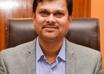 ಹಿರಿಯ ಐಎಎಸ್ ಅಧಿಕಾರಿ ಮಹಾಂತೇಶ್ ಬೀಳಗಿ ಕಾರು ಅಪಘಾತದಲ್ಲಿ ವಿಧಿವಶ..!!