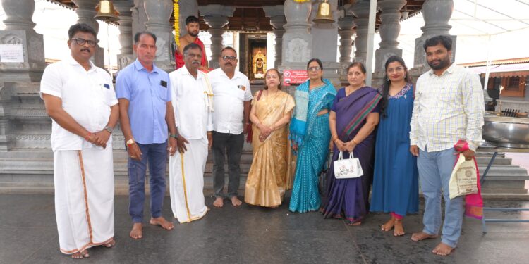 ಉಚ್ಚಿಲ ಶ್ರೀ ಮಹಾಲಕ್ಷ್ಮೀ ದೇವಸ್ಥಾನಕ್ಕೆ ಶ್ರೀಮತಿ ಕಾಂಚನ ನಿತಿನ್ ಗಡ್ಕರಿ ಭೇಟಿ..!!