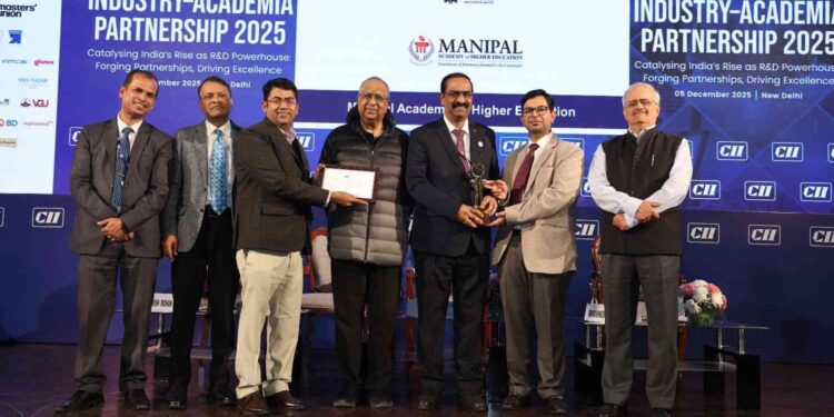 ಮಾಹೆಗೆ ಪ್ರತಿಷ್ಠಿತ ಸಿಐಐ ಕೈಗಾರಿಕೆ-ಶೈಕ್ಷಣಿಕ ಪಾಲುದಾರಿಕೆ ಪ್ರಶಸ್ತಿ..!!