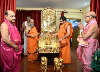 ಸ್ವರ್ಣ ಪಾರ್ಥ ಸಾರಥಿ ರಥ- ಚಿನ್ನದ ಹೊದಿಕೆ ಕಾರ್ಯಕ್ಕೆ ಚಾಲನೆ..!!