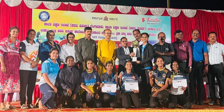 ರಾಜ್ಯ ಮಟ್ಟದ ಬೆಲ್ಟ್ ಕುಸ್ತಿಯಲ್ಲಿ ಕಾರ್ಕಳದ ಎಸ್ ವಿ ಟಿ ಯ ವಿದ್ಯಾರ್ಥಿನಿಯರ ಸಾಧನೆ..!!