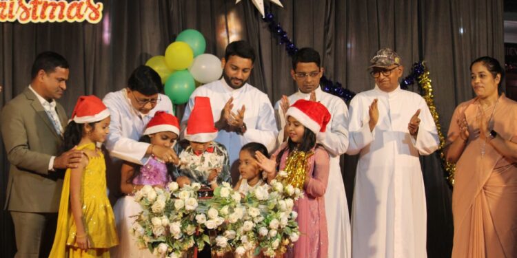 ಸೇಂಟ್ ಲಾರೆನ್ಸ್ ಬಸಿಲಿಕಾ, ಅತ್ತೂರು – ಕ್ರಿಸ್ಮಸ್ ಪವಿತ್ರ ಬಲಿ ಅರ್ಪಣೆ..!!