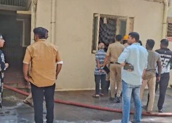 ಮಂಗಳೂರು : ವಸತಿ ಸಮುಚ್ಚಯದಲ್ಲಿ ಅಗ್ನಿ ಅವಘಡ : ಲಕ್ಷಾಂತರ ರೂ. ನಷ್ಟ….!!