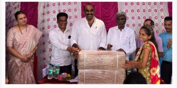 ಪ್ರಧಾನಮಂತ್ರಿ ವಿಶ್ವಕರ್ಮ ಯೋಜನೆ: ಫಲಾನುಭವಿಗಳಿಗೆ ಯೋಜನೆಯ ಕಿಟ್ ವಿತರಣೆ..!!