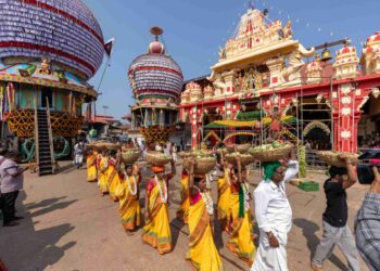 ಶೀರೂರು ಪರ್ಯಾಯ ಮಟ್ಟುಗುಳ್ಳ ಹೊರೆಕಾಣಿಕೆ..!!