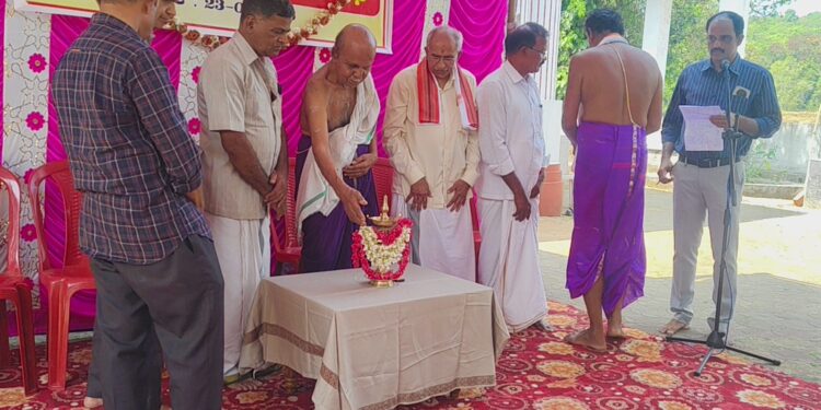 ಕೈಲಾಜೆ ಶ್ರೀ ಉಮಾಮಹೇಶ್ವ ದೇವಸ್ಥಾನ ಅತ್ತೂರು ದಾನಿಗಳ ನೆರವಿನಿಂದ ಡಾಮಾರಿಕರಣಗೊಂಡ ರಸ್ತೆ ಉದ್ಘಾಟನೆ..!!