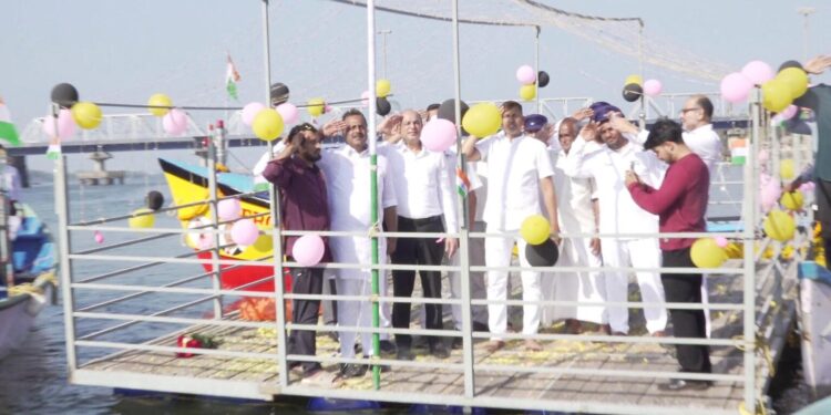 ಮೀನುಗಾರರ ಕೈಚಳಕ: ಮೊದಲ ಬೋಟ್ ಆಂಬ್ಯುಲೆನ್ಸ್ ಆರಂಭ…!!