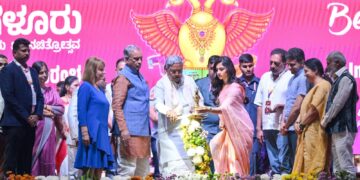 ವಿಧಾನಸೌಧದ ಭವ್ಯ ಮೆಟ್ಟಿಲುಗಳಲ್ಲಿ 17ನೇ ಬೆಂಗಳೂರು ಅಂತಾರಾಷ್ಟ್ರೀಯ ಚಲನಚಿತ್ರೋತ್ಸವಕ್ಕೆ ಚಾಲನೆ….!!