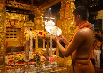 ಉಡುಪಿ : ಶ್ರೀ ಕೃಷ್ಣ ಮಠದಲ್ಲಿ ಶ್ರೀಕರ ಹಾಗೂ ಭೂತರಾಜರ ಪೂಜೆ..!