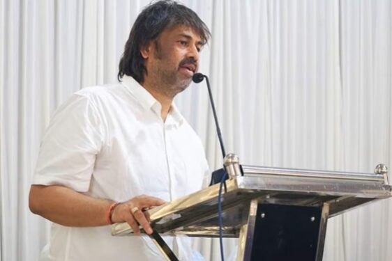 ಸರ್ಕಾರಿ ಶಾಲೆಗಳ ವಿದ್ಯಾರ್ಥಿಗಳಿಗೆ ಹೊಸ ಸೌಭಾಗ್ಯ – ನೋಟ್‌ಬುಕ್‌ಗಳು ಇನ್ಮುಂದೆ ಸಂಪೂರ್ಣ ಉಚಿತ: ಮಧು ಬಂಗಾರಪ್ಪ…!