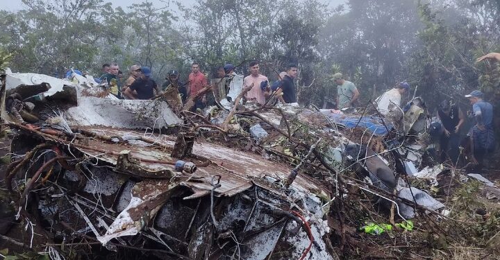 ಕೊಲಂಬಿಯಾದಲ್ಲಿ ಸಟೇನಾ ವಿಮಾನ ಪತನ: ಸಂಸದ ಸೇರಿ 15 ಮಂದಿ ಮೃತ…!!