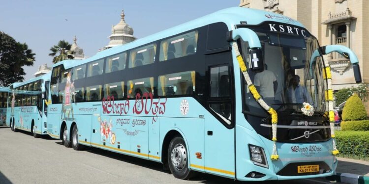 ಪ್ರಯಾಣಿಕರ ಸುರಕ್ಷತೆಯ ಹಿತೈದ್ರಷ್ಟಿ ಯಿಂದ ಅಗ್ನಿ ದುರಂತ ತಡೆಗಾಗಿ ಸ್ಲೀಪರ್ ಬಸ್ಸಿನಲ್ಲಿ ಡ್ಯಾಶ್ ಕ್ಯಾಮ್ ಅಳವಡಿಕೆಗೆ ಮುಂದಾದ KSRTC..!!