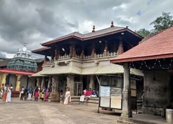 ಕೊಲ್ಲೂರು ಮೂಕಾಂಬಿಕಾ ಹುಂಡಿಗೆ ದಾಖಲೆ ಸಂಗ್ರಹ: ಎರಡು ತಿಂಗಳಲ್ಲಿ ₹3.03 ಕೋಟಿ…!!