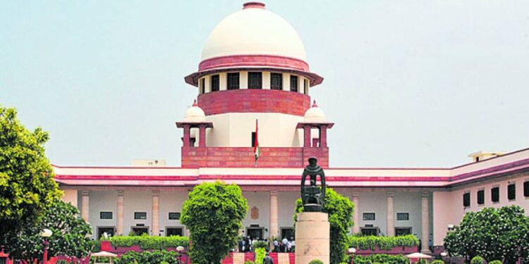 ಸುಪ್ರೀಂ ಕೋರ್ಟ್’ನಲ್ಲಿ ‘ಕ್ಲರ್ಕ್ ಹುದ್ದೆ’ಗಳಿಗೆ ಅಧಿಸೂಚನೆ ಬಿಡುಗಡೆ.!