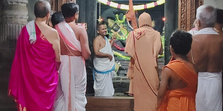 ಕಾರ್ಕಳದ ಅನಂತಪದ್ಮನಾಭ ದೇವರ ದರ್ಶನ ಪಡೆದ ಸದ್ಯೋಜಾತ ಶಂಕರಾಶ್ರಮ ಗುರುಗಳು – ಭಕ್ತರಿಗೆ ಧರ್ಮಮಾರ್ಗದ ಸಂದೇಶ