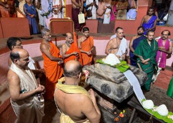 ಪರ್ಯಾಯ ಶ್ರೀಗಳ ಉಪಸ್ಥಿತಿಯಲ್ಲಿ ಅನಂತೇಶ್ವರ–ಚಂದ್ರಮೌಳೀಶ್ವರ ದೇವಸ್ಥಾನಗಳಲ್ಲಿ ರಂಗಪೂಜೆ….!