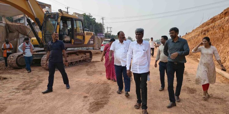 ಕಟಪಾಡಿ ಜಂಕ್ಷನ್ ಓವರ್‌ಪಾಸ್ ಪ್ರಗತಿ ಪರಿಶೀಲನೆಗೆ, ಜನಪ್ರತಿನಿಧಿಗಳ ಭೇಟಿ….!