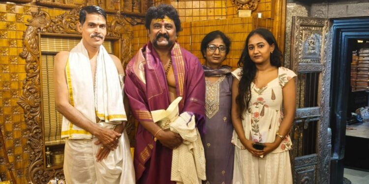 ಶ್ರೀ ಕೃಷ್ಣ ಮಠಕ್ಕೆ ಚಿತ್ರನಟ ಕೋಮಲ್ ಭೇಟಿ