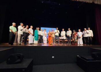 “ಜೀವನ ವಿದ್ಯಾ 2026” ಶಿಬಿರಕ್ಕೆ ಭವ್ಯ ಚಾಲನೆ: ಕೋಟಿ ಗೀತಾ ಯಜ್ಞದಲ್ಲಿ ಭಾಗವಹಿಸಿದ ವಿದ್ಯಾರ್ಥಿಗಳಿಗೆ ಪ್ರಮಾಣಪತ್ರ ವಿತರಣೆ…..!!