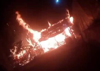 ದನದ ಕೊಟ್ಟಿಗೆಗೆ ಆಕಸ್ಮಿಕ ಬೆಂಕಿ: 15 ಸಾವಿರ ಒಣ ಹುಲ್ಲು ಭಸ್ಮ, ಜಾನುವಾರುಗಳು ಪಾರು….!!