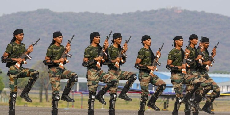 ಅಗ್ನಿಪಥ್ ಯೋಜನೆಯಡಿ ಅಗ್ನಿವೀರ್ ನೇಮಕಾತಿ : 25,000ಕ್ಕೂ ಹೆಚ್ಚು ಹುದ್ದೆಗೆ ಅರ್ಜಿ ಪ್ರಕ್ರಿಯೆ ಆರಂಭ..!