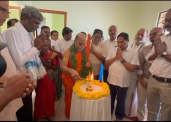 ಆಸರೆ” ಯೋಜನೆಯಡಿ ನಿರ್ಮಿಸಲಾದ 8 ಸುಸಜ್ಜಿತ ಮನೆಗಳ ಗೃಹಪ್ರವೇಶ ಮತ್ತು ಹಸ್ತಾಂತರ ಕಾರ್ಯಕ್ರಮ..!!