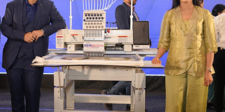 ಎಚ್.ಎಸ್.ಡಬ್ಲ್ಯೂ.ದಿಂದ ಭಾರತದ ಮೊದಲ ಅತ್ಯಂತ ವೇಗದ ಸಿಂಗಲ್-ಹೆಡ್ ಎಂಬ್ರಾಯಿಡರಿ ಯಂತ್ರ `ಟರ್ಬೊ 1.5’ ಬೆಂಗಳೂರಿನಲ್ಲಿ ಬಿಡುಗಡೆ