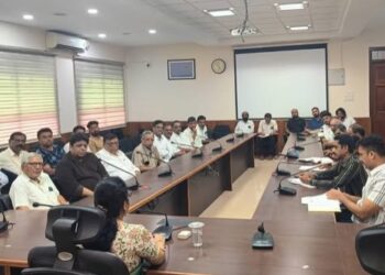 ಯುದ್ಧದ ಪರಿಣಾಮ: ವಾಣಿಜ್ಯ ಗ್ಯಾಸ್ ಸರಬರಾಜು ವ್ಯತ್ಯಯ, ಪರ್ಯಾಯ ಇಂಧನ ಬಳಕೆ ಅಗತ್ಯ – ಡಿಸಿ….!