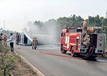 ಗ್ಯಾಸ್ ಟ್ಯಾಂಕರ್ ಮಗುಚಿ ಬಿದ್ದು ಆತಂಕ: ಕಟಪಾಡಿ ಬಳಿ ಸಂಚಾರಕ್ಕೆ ಅಡಚಣೆ….!