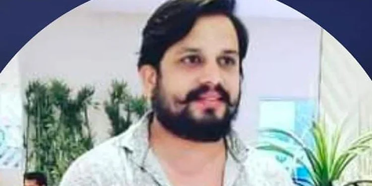 ವಿದ್ಯುತ್ ಕಂಬಕ್ಕೆ ಬೈಕ್ ಡಿಕ್ಕಿ: ಯುವಕನ ದಾರುಣ ಅಂತ್ಯ…!