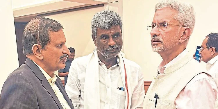 ಗಲ್ಫ್ ರಾಷ್ಟ್ರಗಳ ಭಾರತೀಯರ ಸುರಕ್ಷತೆಗೆ ಕೇಂದ್ರದ ಭರವಸೆ….!