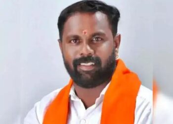 ಮಲ್ಪೆ ಬೀಚ್‌ನಲ್ಲಿ ರಾಜಿ ಮಾತುಕತೆ ವೇಳೆ ದಾಳಿ: ಮಂಜು ಕೊಳಗೆ ಚೂರಿ ಇರಿತ, 5 ಮಂದಿ ಬಂಧನ…!