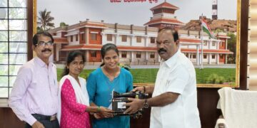 ಕಾಪು :ಫಲಾನುಭವಿಗಳಿಗೆ 94/C ಹಾಗೂ 94/CC ಅಡಿ ಹಕ್ಕು ಪತ್ರ ಹಾಗೂ ಉಚಿತ ಉಪಕರಣ ವಿತರಣೆ..!