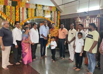 24 ವರ್ಷಗಳ ಸೇವೆ ಸಲ್ಲಿಸಿದ ವೀರಯೋಧ ವಸಂತ್ ಕುಂದರ್‌ಗೆ ಉಡುಪಿಯಲ್ಲಿ ಭವ್ಯ ಸ್ವಾಗತ