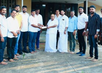 ಭಜನಾ ಗುರು ಪ್ರಕಾಶ್ ಕುಲಾಲ್ ಕುಟುಂಬಕ್ಕೆ ₹1 ಲಕ್ಷ ನೆರವು ನೀಡಿದ ಜನಸೇವಾ ಟ್ರಸ್ಟ್ ಹಾಗೂ ಟೀಂ ಅಭಿಮತ..!